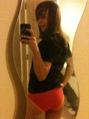 sexy crossdressing ass