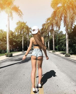 Hottie with short shorts