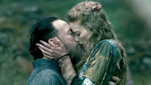 Alyssa Sutherland Sex Scene from ‘Vikings’
