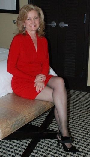 Loves to Have Her Pierced Clit Hood Licked & Sucked