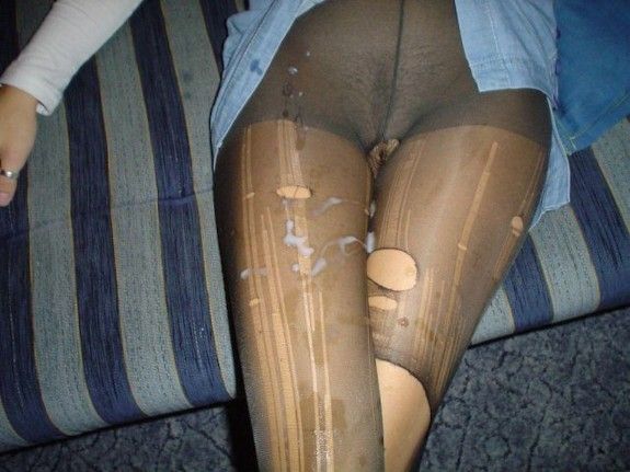 Cum on her Pantihose