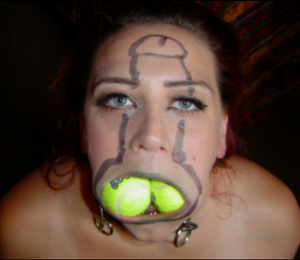 such creative ways to make a woman look retarded