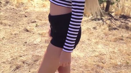 Blonde Teen Sister Showing Off Her Ass