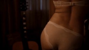 Kristen Bell – House Of Lies