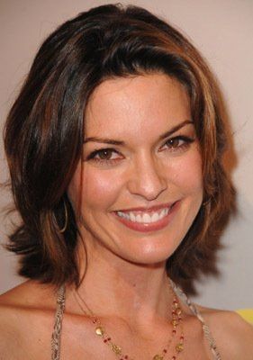 Alana De La Garza