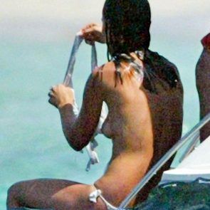 Pippa Middleton Nude & Bikini Pics from Caribbean Islands