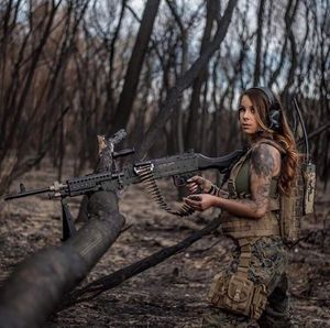 Sexy machine gunner