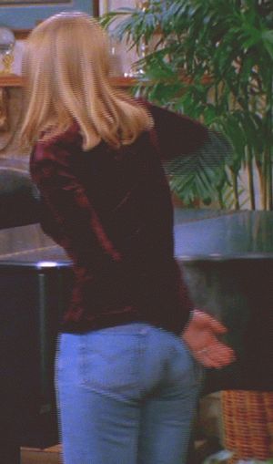 Melissa Joan Hart’s Sexy Ass in Levi’s Jeans