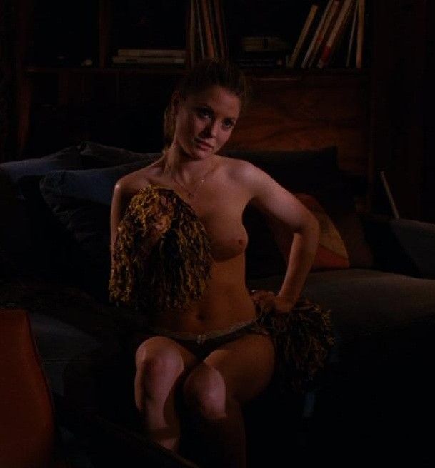 Kaitlin Doubleday as Logan Louis in Hung