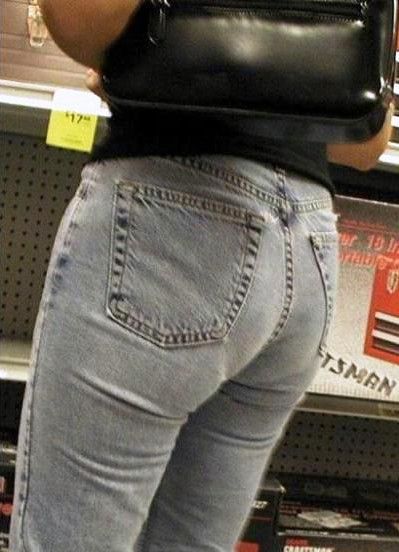 Best MILF Tight Jeans Ass I’ve EVER Seen!