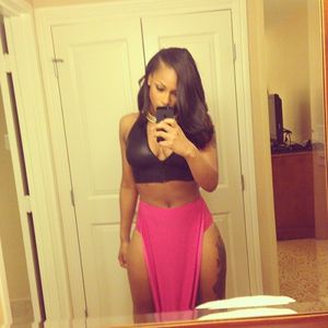 slut wife takes a selfie