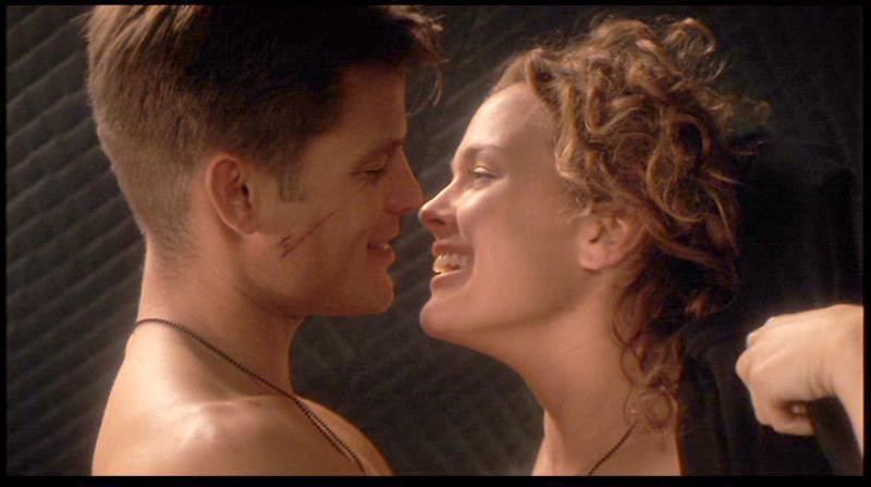 Dina Meyer as Dizzy Flores in Starship Troopers