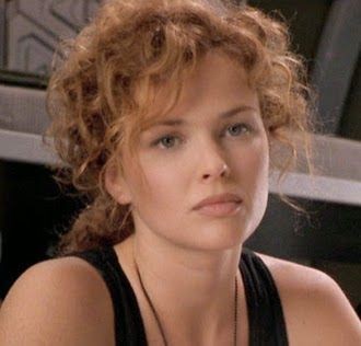 Dina Meyer as Dizzy Flores in Starship Troopers