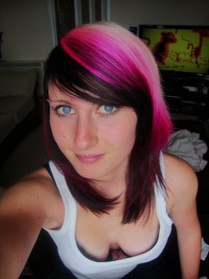 pretty long haired emo titties in nice skirt