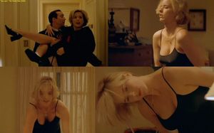 Tea Leoni as Kate Reynolds in The Family Man