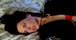 Téa Leoni as Julie Mott