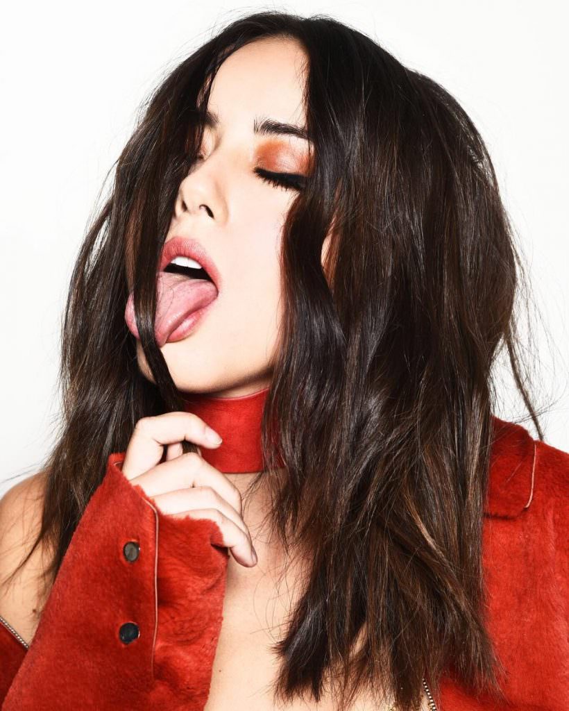Chloe Bennet