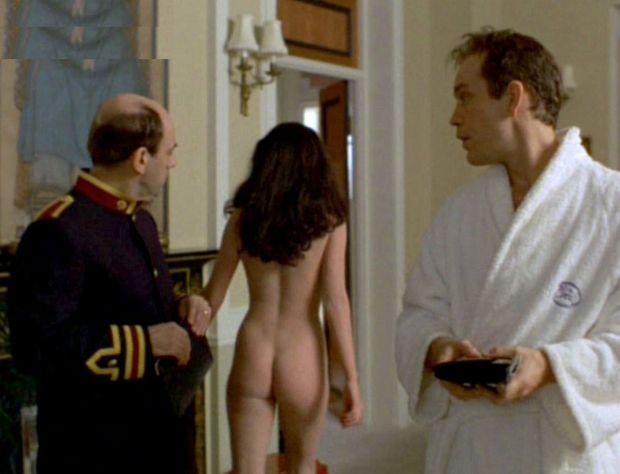 Andie MacDowell as Tina in The Object of Beauty