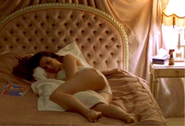 Andie MacDowell as Tina in The Object of Beauty