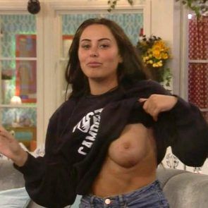 Drunk Geordie Shore’s Star Marnie Simpson Nude & Upskirt !