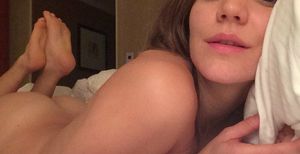 Todas las fotos porno de Katharine McPhee