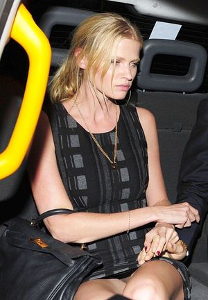 Lara Stone No Panty Upskirt