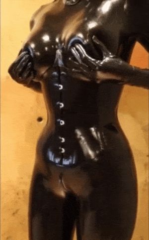 Mouth watering sexiness~