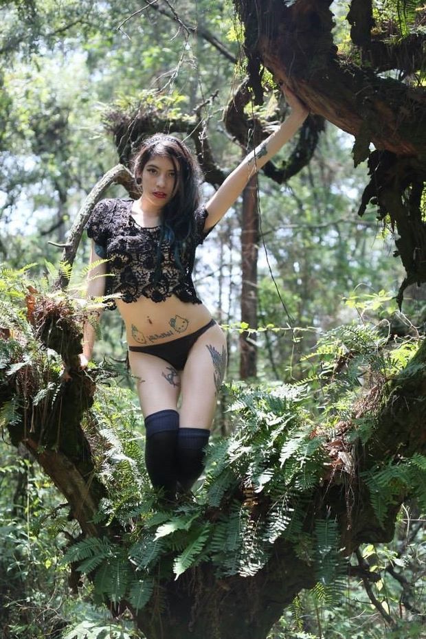 Idismembered Thawoman In The Trees - SGB