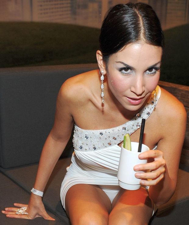 German Actress Sila Sahin Panty Upskirt