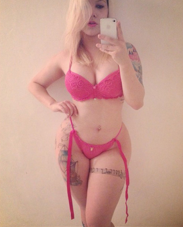Tiny dominatrix
