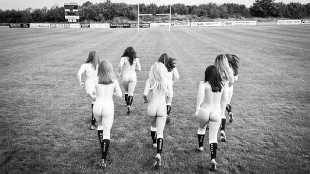 Nice rugby babes running towards victory