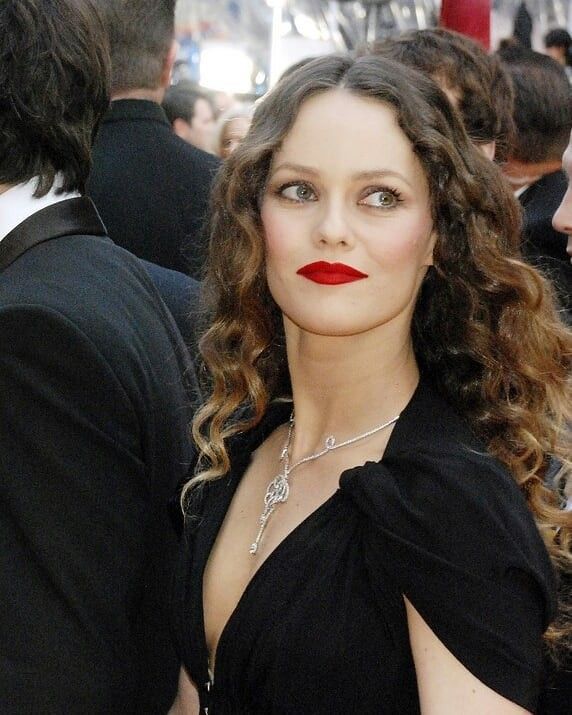 VANESSA PARADIS.