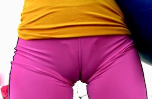 Winonas fat cameltoe