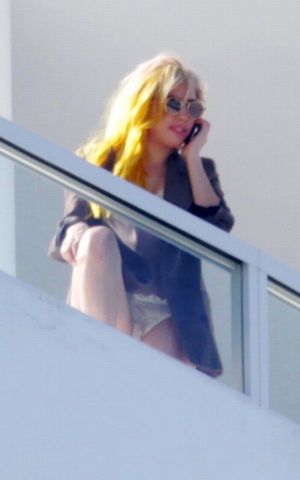 Lady Gaga Panty Upskirt