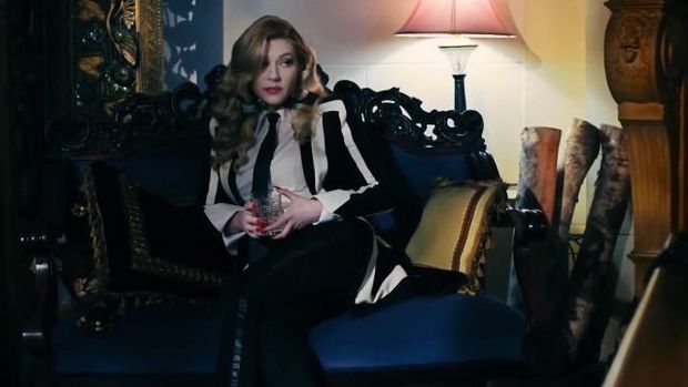 Katheryn Winnick as Vivian in Polar