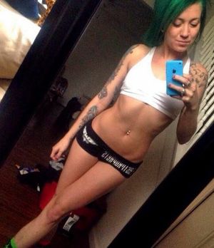 Emo chick looking for some dick