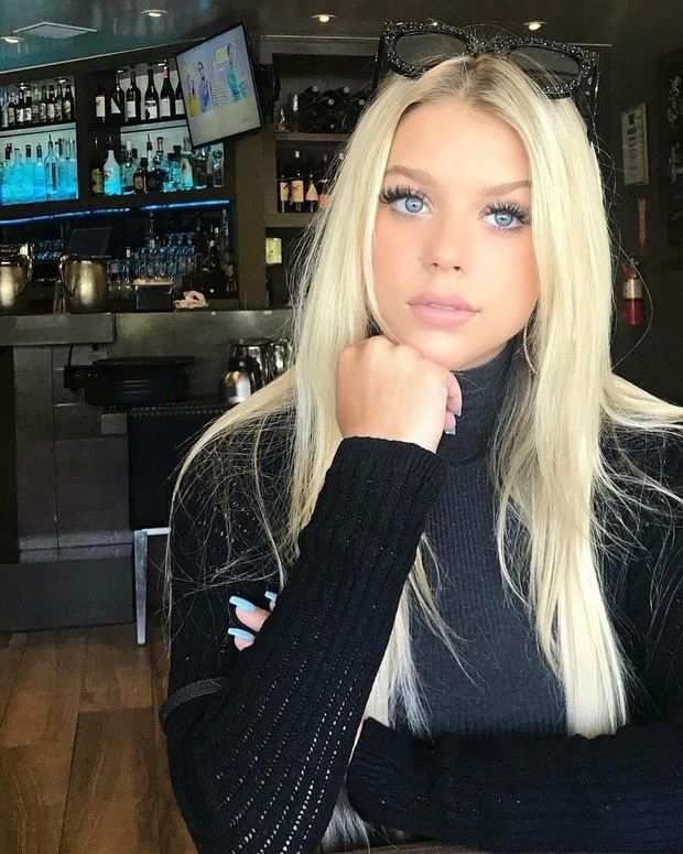 Bar blonde