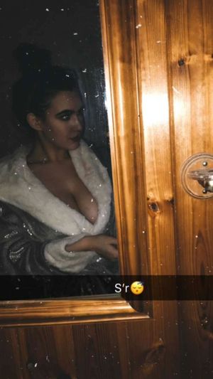 Sexy brunette mirror snapchat