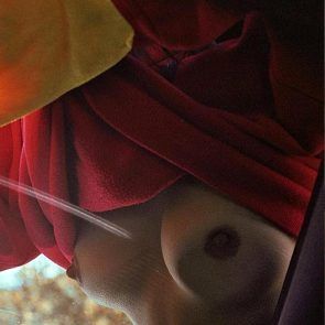 Willa Holland Nude & Sexy Photos