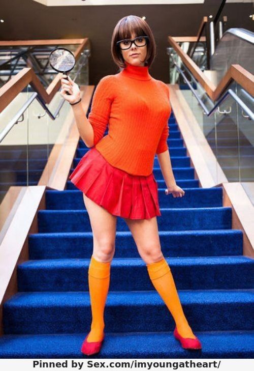 Velma Dinkley Cosplay