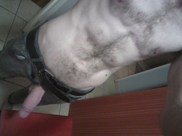 white guy with a big cock, its me