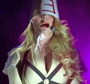 Whore Secretly Holds Budist Views Maria Brink