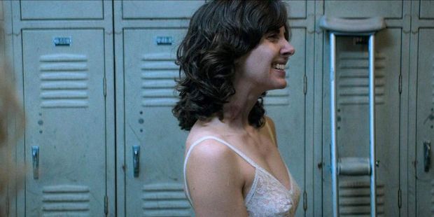 Kia Stevens & Alison Brie Nipples from ‘GLOW’