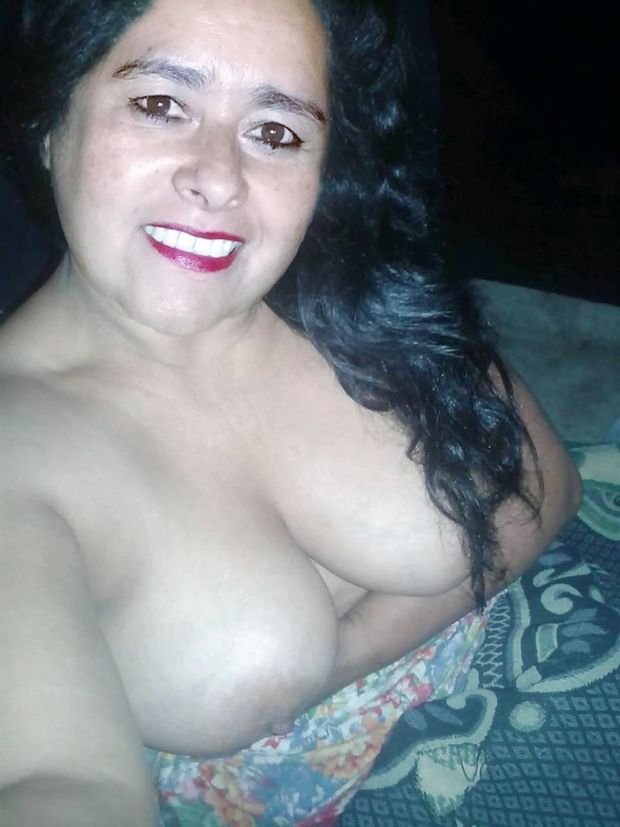 Rica madura con buenas tetas