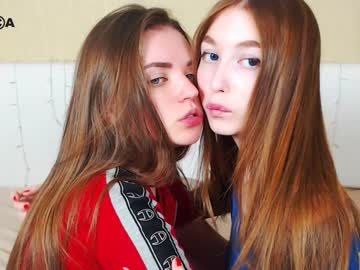 Lesbo Makeout session