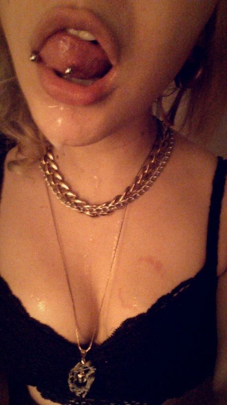 Cum lips