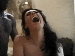 Hot babe screaming for more black guy Doesn’t know what the fucks going on