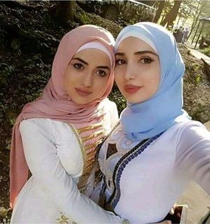 Very hot Hijab Teens