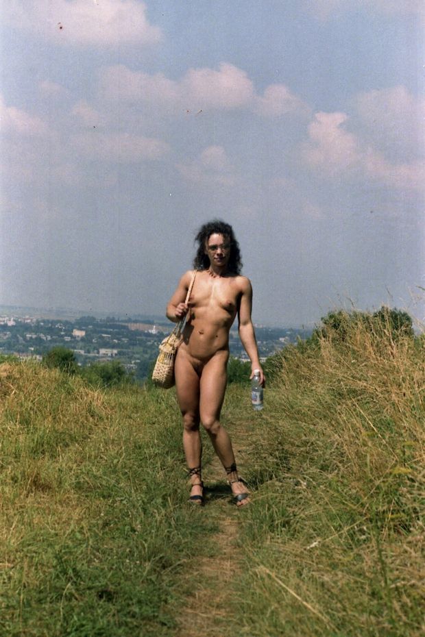 Sexy Olena walking naked