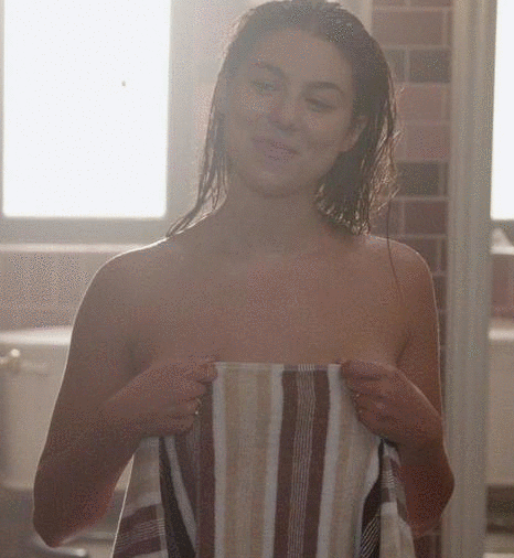 Kira Kosarin – Good Trouble S01 E05